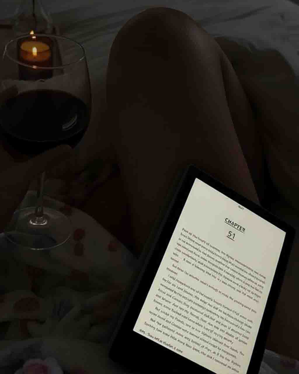 Reader with personalized novel